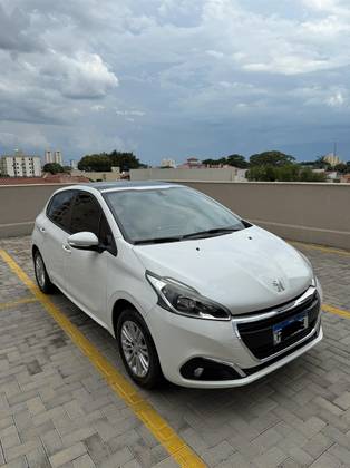 PEUGEOT 208 1.2 ALLURE 12V FLEX 4P MANUAL PEUGEOT 208 1.2 ALLURE 12V FLEX 4P MANUAL